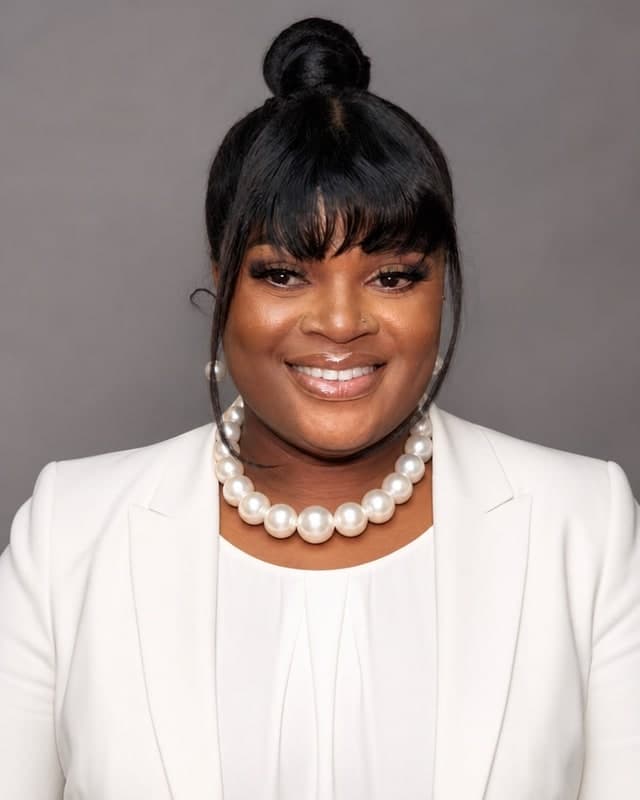Mrs Maria Popoola